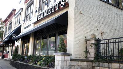 Sudden closing of Emmett’s Brewing Co. in Downers Grove surprises longtime customers