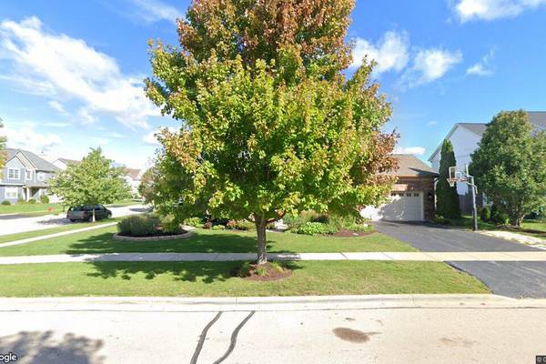 Single-family home sells for $370,000 in Sycamore