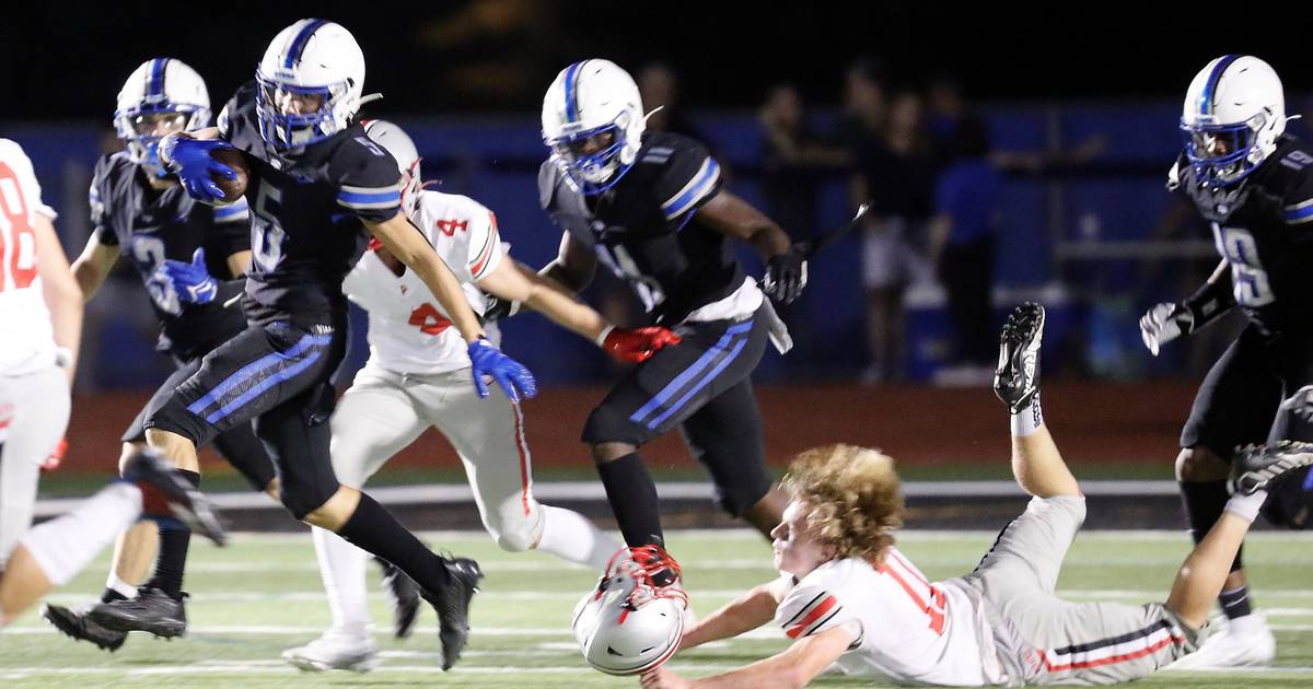st-charles-north-football-vs-wheaton-north-live-coverage-scores