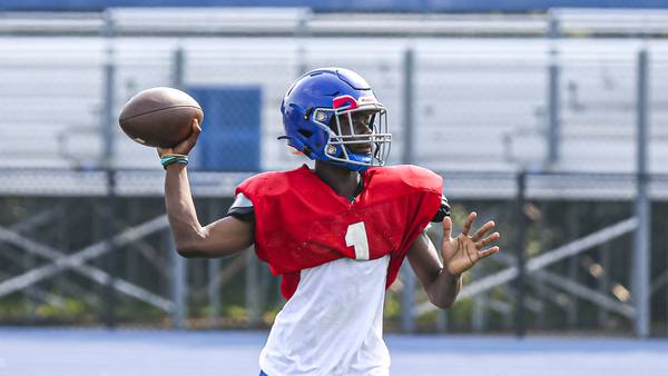 Joliet Central’s Jeffrey Woods ready to take over under center
