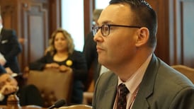 Illinois lawmakers pass bills on AI community college instruction, food handling, school bus seat belts