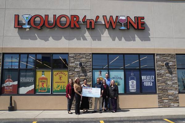 Liquor ‘n’ Wine donates $2,500 to Rochelle Area Community Foundation