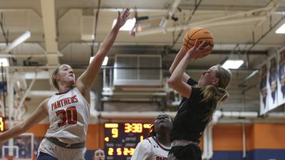 Oswego East girls blank crosstown rival Oswego in second quarter for 49-30 victory
