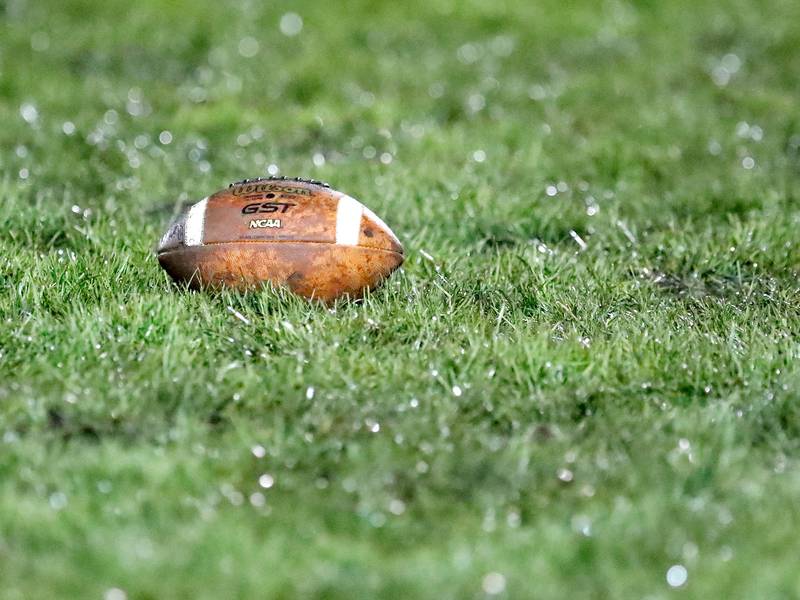 Who is the Illinois Valley cheering for in the Super Bowl?