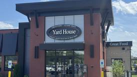 Yard House opens in Vernon Hills