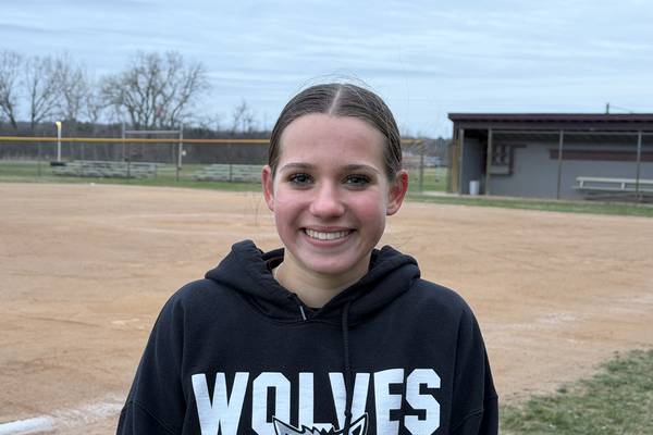 Freshman Karsyn Ledgerwood sparks offense for Prairie Ridge in season-opening win