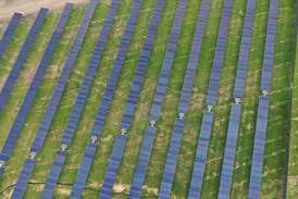 Grundy County Board approves Gore Road solar project
