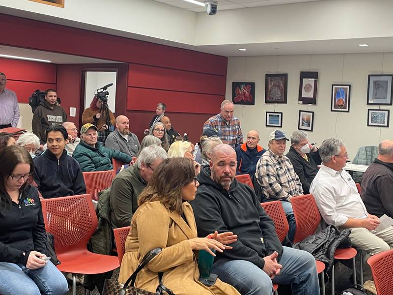 The crowd fills the room Jan. 4, 2024 for a special meeting of the DeKalb City Council.