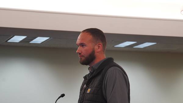 Rochelle OKs $7.6 million bid for substation construction