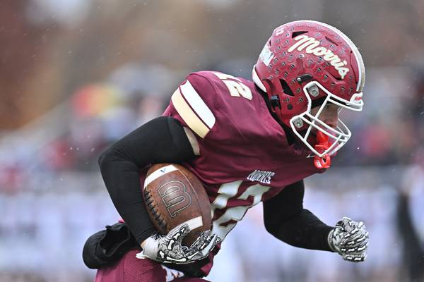 Photos: Morris vs. Metamora, 4A varsity football playoffs