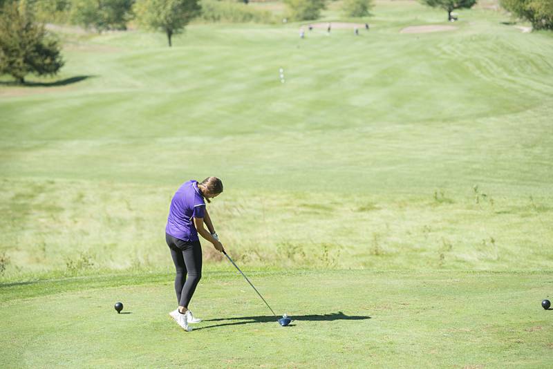 Dixon’s Reese Dambman drives off the #16 tee at Deer Valley during class A girls regional golf Thursday, Sept. 29, 2022.