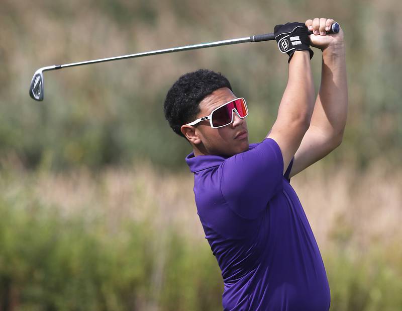 Plano’s Brandon Ramos watches his tee shot on the eighth hole during the IHSA Class 2A Crystal Lake South Boys Golf Regional on Wednesday, Oct. 1, 2025 at RedTail Golf Club in Lakewood.