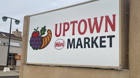 Uptown Mini Market opens on DeKalb’s northwest side