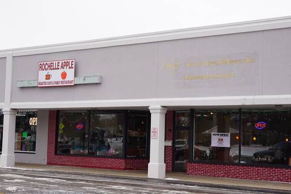 New restaurant opens in Rochelle