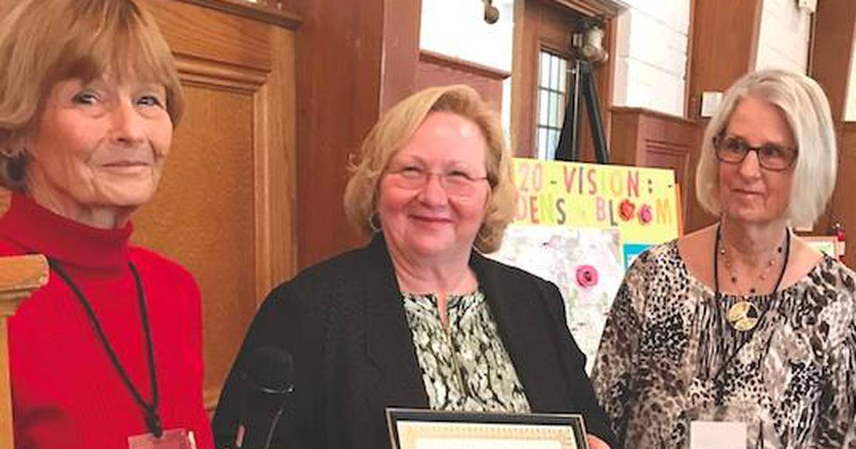 St. Charles garden club gives award Shaw Local