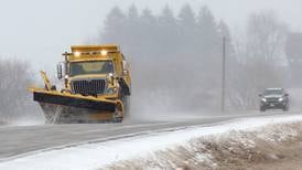 Two people hurt in 6 weather-related crashes Wednesday in DeKalb County