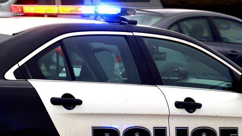 Body found in Fox River, St. Charles police investigating death