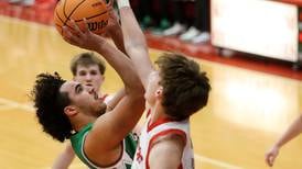 Photos: Morton ends L-P boys basketball playoff run in Class 3A Sectionals