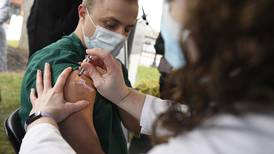 U.S. vaccinations ramp up as 2nd COVID-19 shot, from Moderna and NIH, nears
