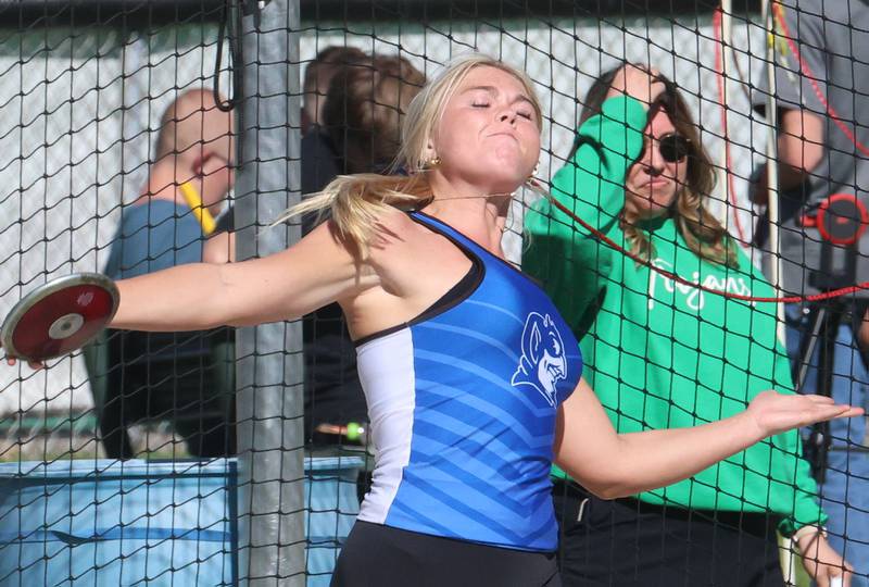 Peotone's Shannon Bennett throws discus during the Class 1A Sectional meet on Thursday, May 14, 2026 at Seneca High School.