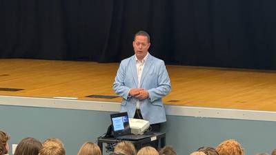 McHenry County Judge Justin Hansen speaks to Bureau Valley students 