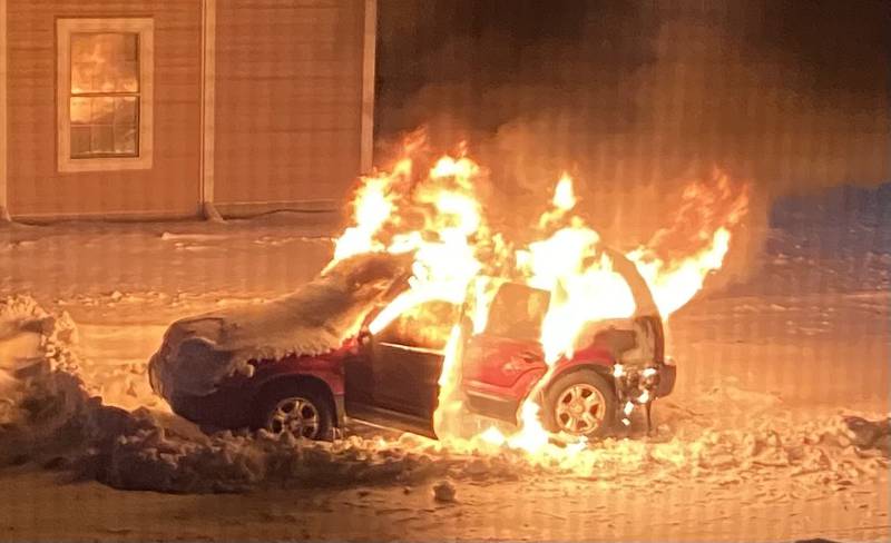 A vehicle caught fire about 7:30 p.m. Sunday, Jan. 14, 2024, outside a Stone Prairie apartment building on Sycamore's east side. Sycamore firefighters and police responded to the fire.