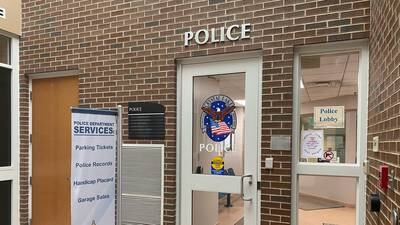 Crystal Lake man, volunteer at teen center sought on warrant for sexually abusing minor