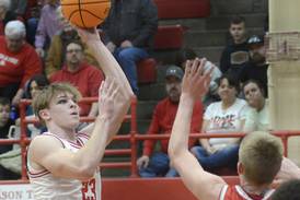 Photos: Ottawa boys basketball edges out Streator 64-51