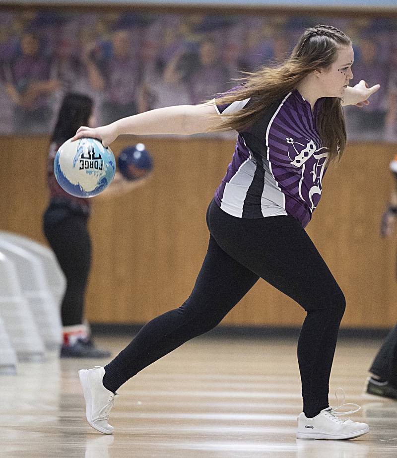 Dixon’s Madolynn Kirby throws the ball Friday, Feb. 7, 2025, in the girls bowling regionals at Plum Hollow in Dixon.