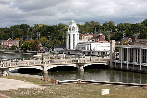 St. Charles city considers new regulations, taxes for short-term rentals like Airbnb