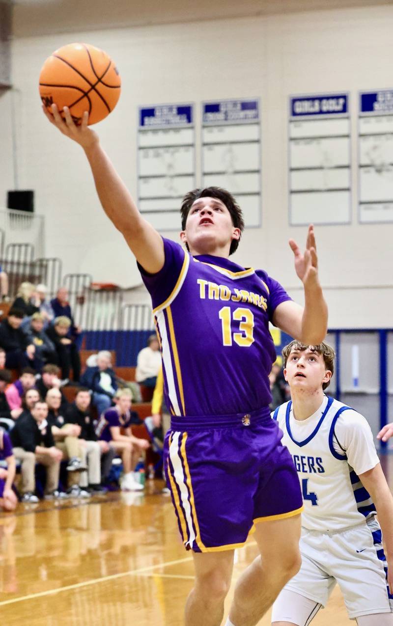 Mendota's Oliver Munoz scores in the first half of Friday's game at Princeton.