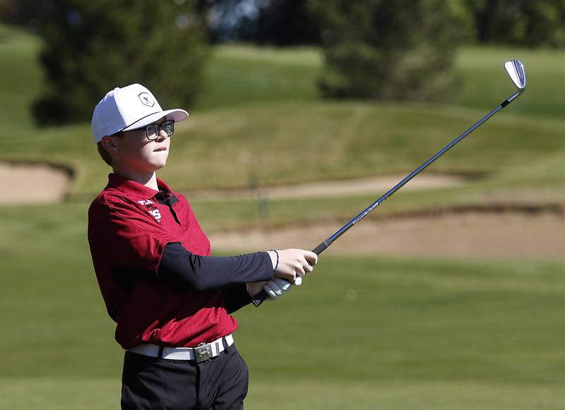 Huntley’s Austin Mullen watches his fairway shot on the first hole during the IHSA Boys’ Class 3A Sectional Golf Tournament Monday, Oct. 3 2022, at Randall Oaks Golf Club in West Dundee.