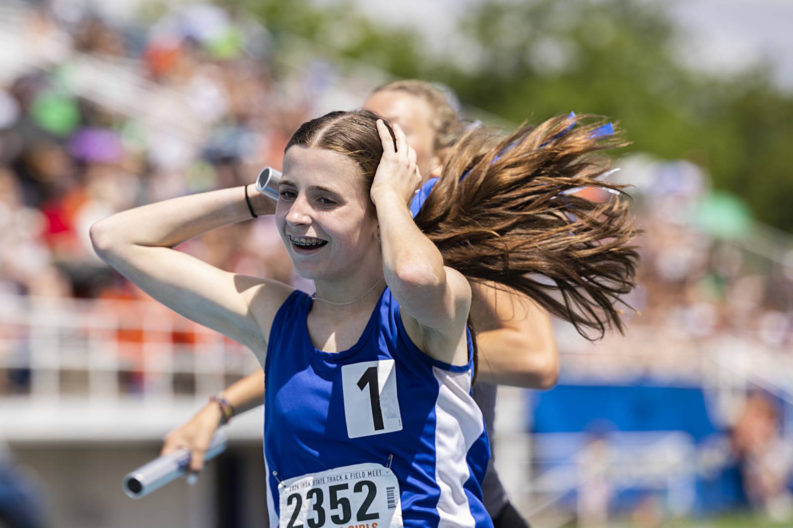 Girls track and field St. Francis wins IHSA Class 2A 4x800 relay title
