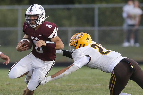 Luke Vanderwiel’s pick-six, 3 rushing TDs spark Prairie Ridge