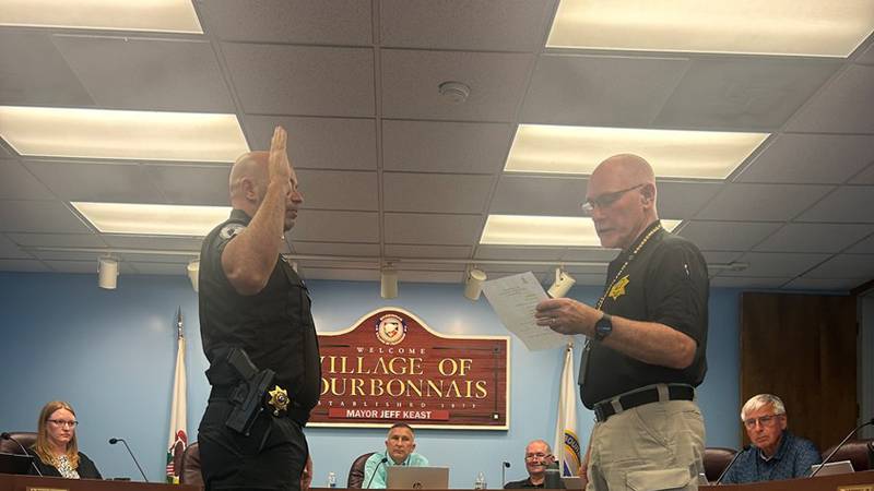 Barrie sworn in as Bourbonnais police patrol commander
