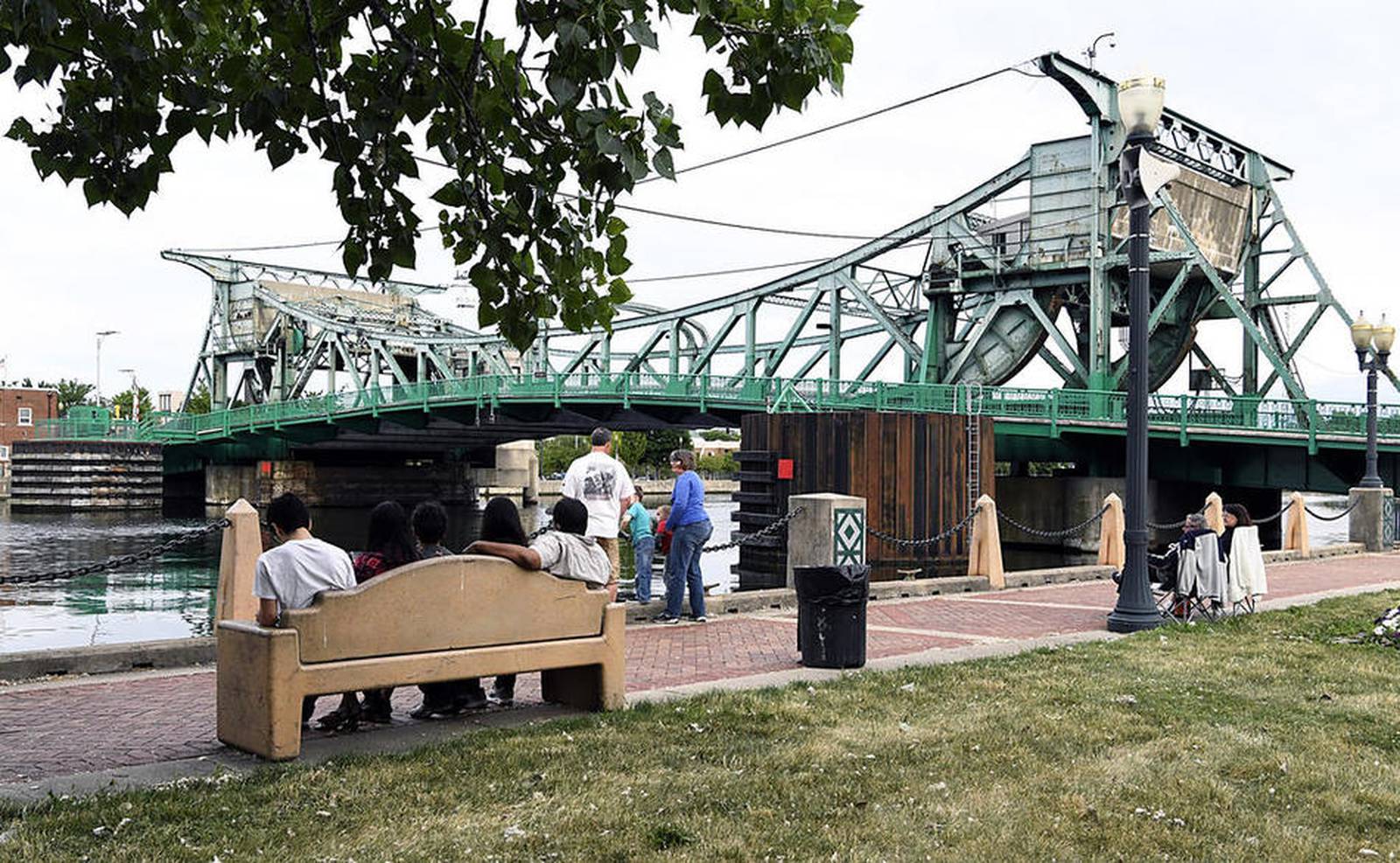 Joliet stages the blues on Saturday Shaw Local