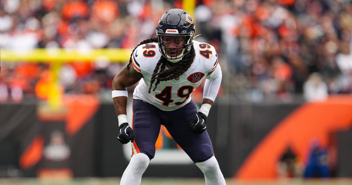 Chicago Bears place Tremaine Edmunds, Roschon Johnson on injured reserve