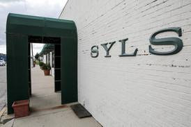 Don Williams, influential Joliet-area restauranteur and owner of Syl’s, dies