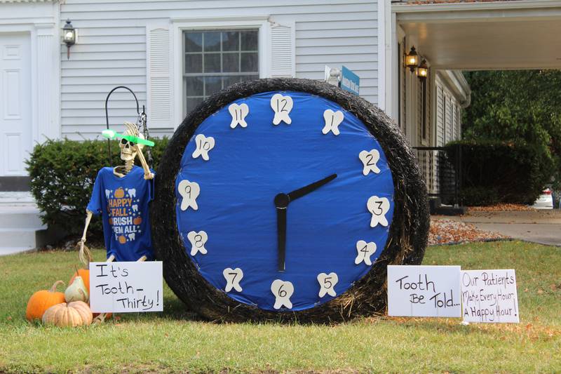 Prevent tooth dec(h)ay: Maintain Your Smile Dental took their round bale and made something else round with it – a clock. The bale was part of the 2025 Hay Bale Trail in Rochelle throughout October.
