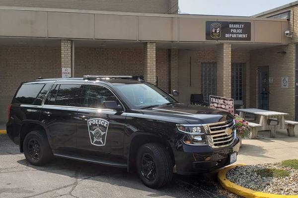 Bradley police arrest man after he attempted to hit two people with vehicle