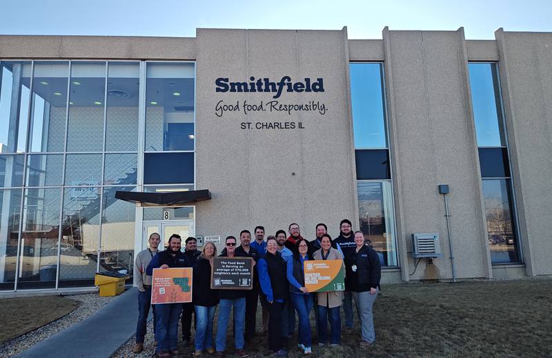 Smithfield’s St. Charles team donates 13,000 pounds  – 6.5 tons – of salami to the Northern Illinois Food Bank.