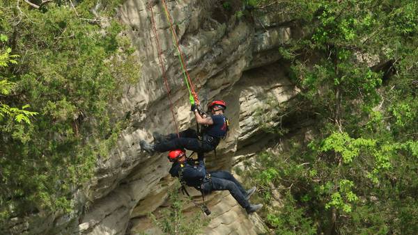 Photos: On belay! Illinois Valley firefighters learn rope rescue training at Starved Rock State Park