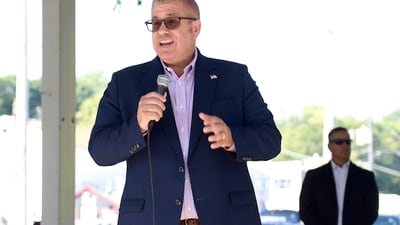 Bailey talks Bears stadium as GOP gubernatorial candidates pile on Pritzker