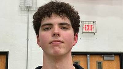 Boys basketball: Burlington Central gets boost from Myles Lowe in fourth quarter to beat McHenry