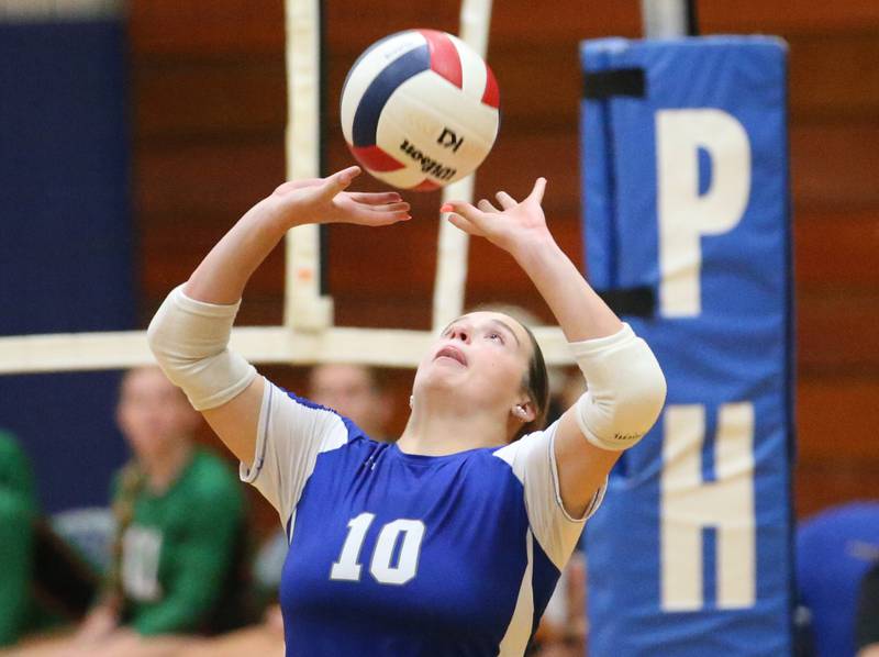 Princeton's Makayla Hecht sets the ball in the air against L-P on Tuesday, Aug. 27, 2024 at Princeton High School.