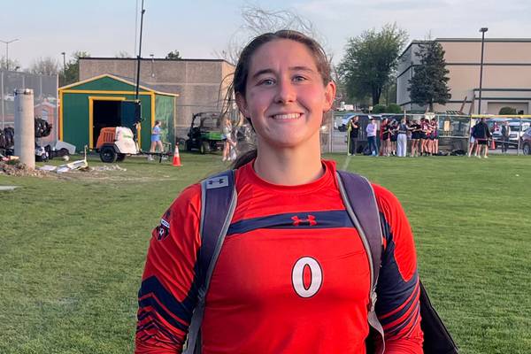 Oswego goalkeeper Kyla Baier comes through in penalty kicks, turns away Waubonsie Valley to keep team unbeaten