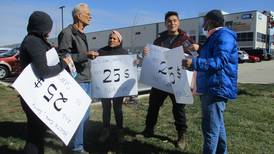 Channahon Amazon workers stage ‘walkout’