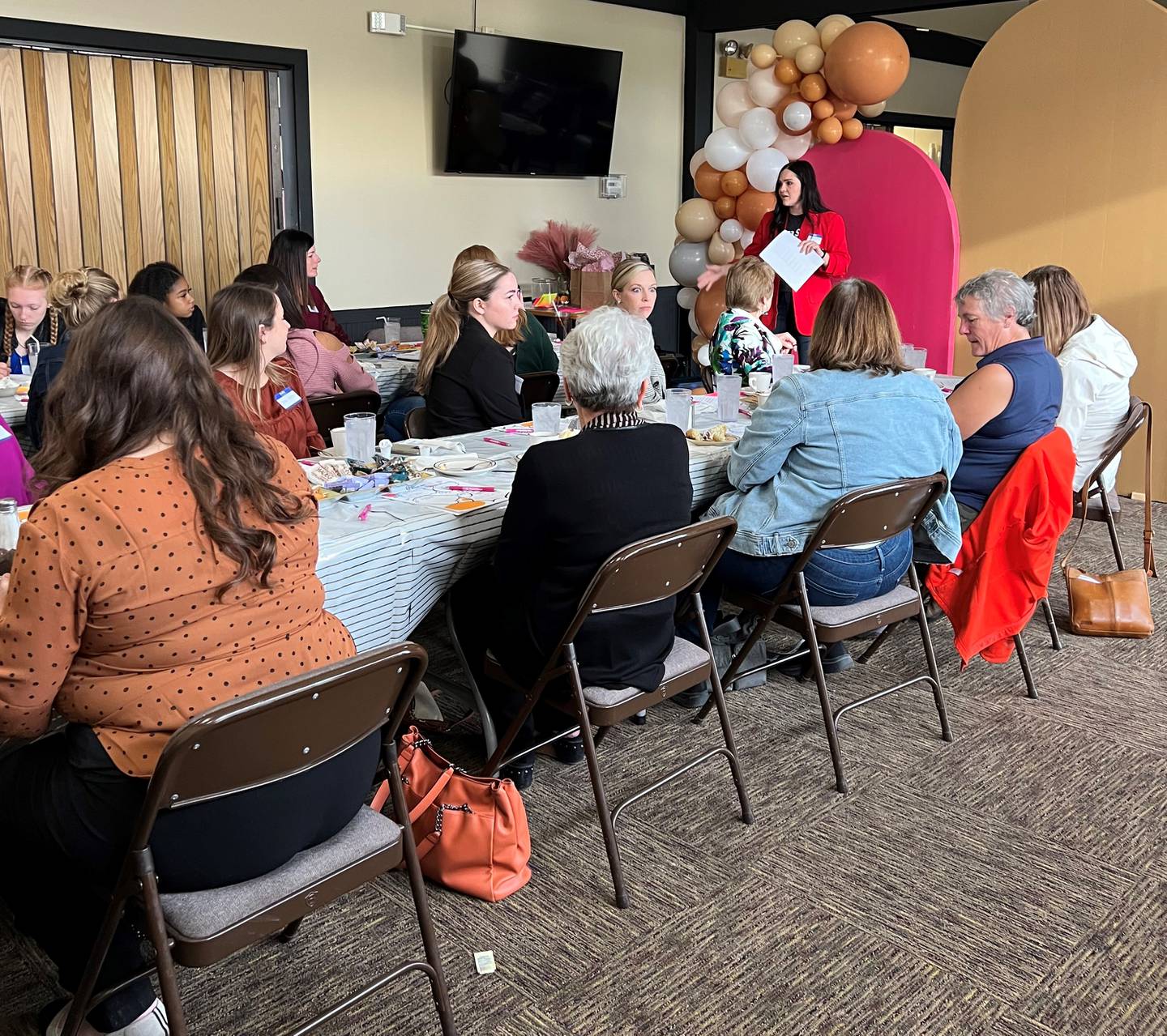 Theresa Solon speaks to those in attendance Monday, Oct. 24, 2022, at the Women’s Small Business Connection breakfast at Chipper’s in Streator.
