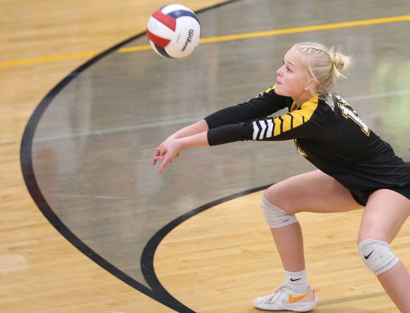 Putnam County's Broooklin Brown returns a serve from Henry-Senachwine during the Class 1A Regional semifinal game on Wednesday, Oct. 29, 2025 at Putnam County High School.