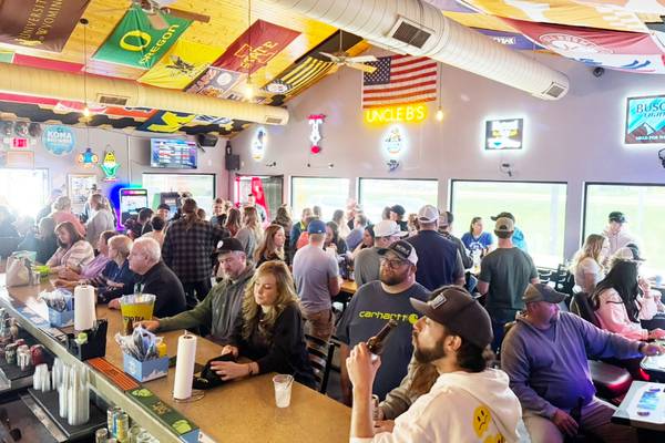 Uncle B’s Bar and Grill in Amboy brings unique twist to classic food favorites